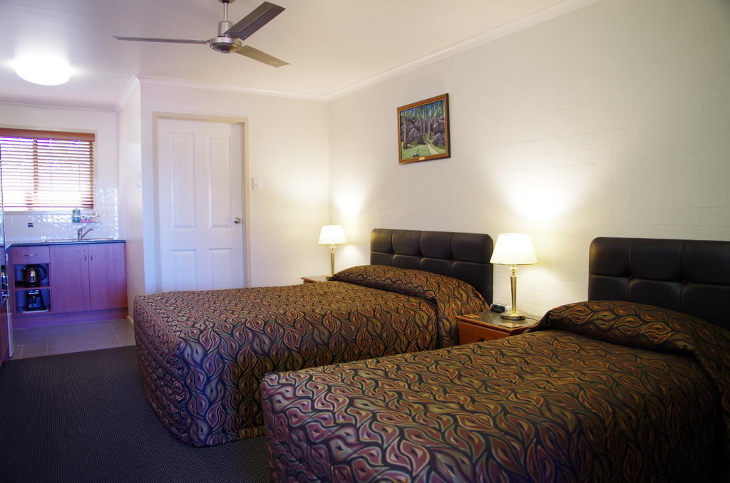 Stannum Lodge Motor Inn Stanthorpe Room photo